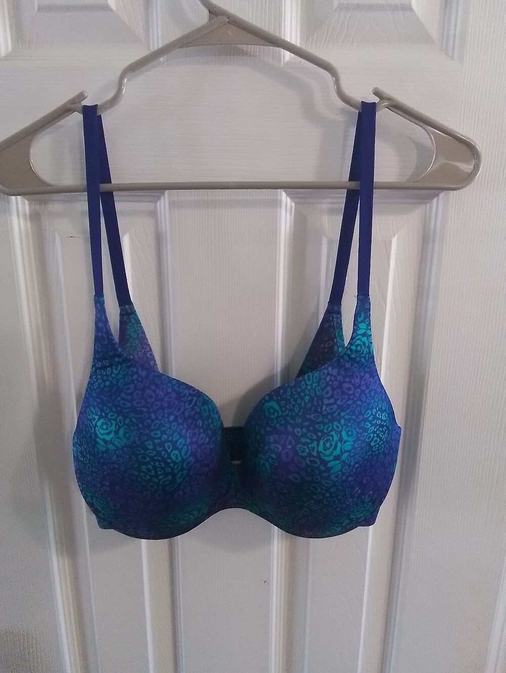 Victorias Secret Blue & Teal Patterned Lined Demi Bra